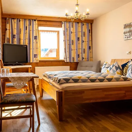 Zur Post - Hauserwirt Inn